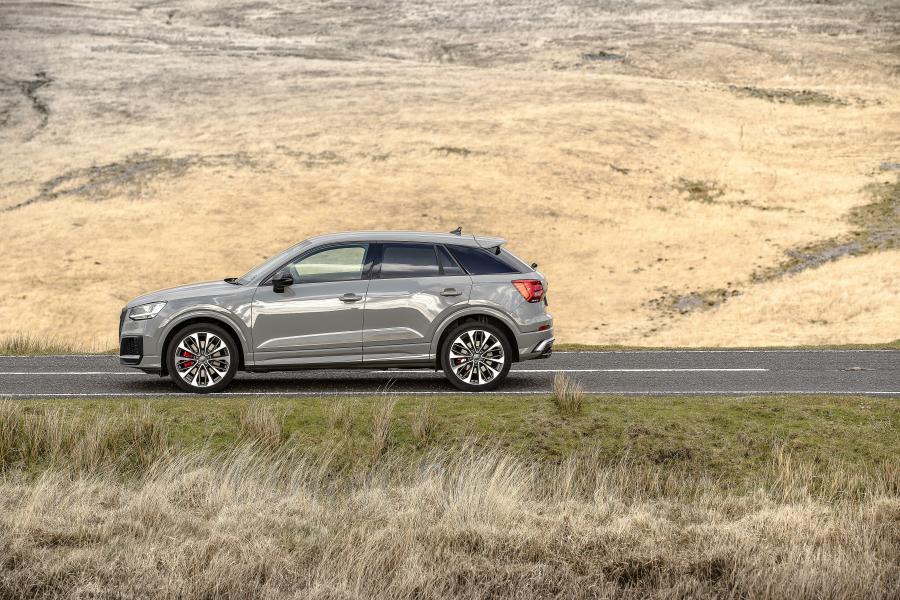  Audi SQ2 2019 года  (UK) (фото 25 из 41)